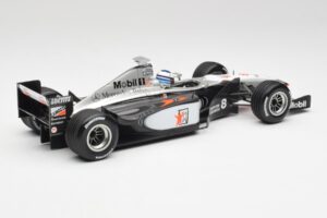 McLaren MP4/13 #8 M. Hakkinen F1 World Champion 1998 Minichamps 1:18 18690008 Metall – Bild 2 von 7
