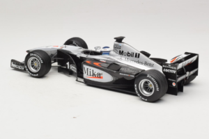 McLaren MP4-15 #1 M. Hakkinen F1 2000 Minichamps 1:18 B66962117 Metall – Bild 5 von 6