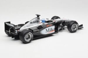 McLaren MP4-16 #4 M. Häkkinen F1 2001 Hot Wheels 1:18 50198 Metall – Bild 2 von 6