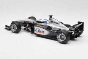 McLaren MP4-16 #4 M. Häkkinen F1 2001 Hot Wheels 1:18 50198 Metall – Bild 5 von 6