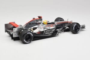 McLaren MP4-21 L. Hamilton Silverstone Test 2006 Minichamps 1:18 530061884 Metall – Bild 2 von 6