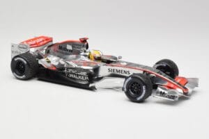 McLaren MP4-21 L. Hamilton Silverstone Test 2006 Minichamps 1:18 530061884 Metall – Bild 4 von 6