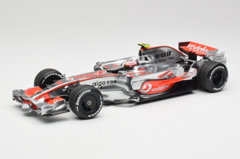 McLaren MP4-22 #2 L. Hamilton Canadian GP Winner 2007 Minichamps 1:18 530071822 Metall