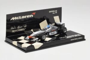 McLaren MP4/98T 2-Seater M. Hakkinen / E. Hakkinen F1 2000 Minichamps 1:43 530984378 Metall – Bild 2 von 4