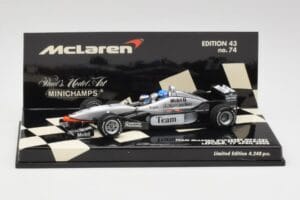 McLaren MP4/98T 2-Seater M. Hakkinen / E. Hakkinen F1 2000 Minichamps 1:43 530984378 Metall