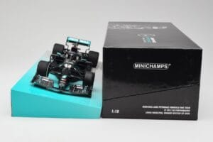Mercedes AMG Petronas W11 #44 L. Hamilton Winner British GP 2020 Minichamps 1:18 113200444 Metall – Bild 6 von 7