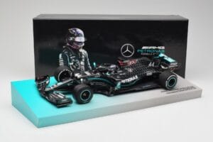 Mercedes AMG Petronas W11 #44 L. Hamilton Winner British GP 2020 Minichamps 1:18 113200444 Metall – Bild 7 von 7
