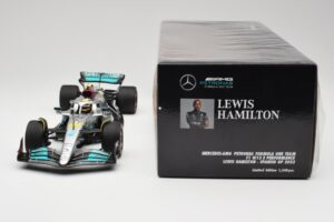 Mercedes AMG W13 E Performance Petronas #44 L. Hamilton Spanish GP 2022 Minichamps 1:18 110220044 Metall – Bild 6 von 7