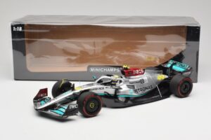 Mercedes AMG W13 E Performance Petronas #44 L. Hamilton Spanish GP 2022 Minichamps 1:18 110220044 Metall – Bild 7 von 7