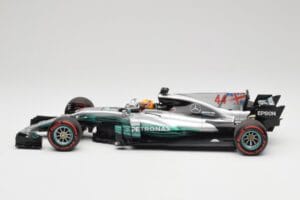 Mercedes AMG W08 EQ Power+ Petronas #44 L. Hamilton F1 World Champion 2017 Minichamps 1:18 186170044 Resin – Bild 3 von 7