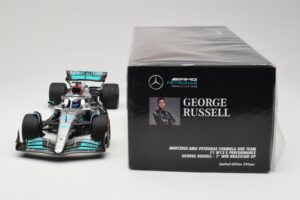 Mercedes AMG W13 E Performance Petronas #63 G. Russell Brazilian GP 1st Win 2022 Minichamps 1:18 110222163 Resin – Bild 6 von 7