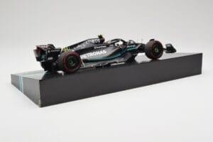 Mercedes AMG W14 E Performance Petronas #44 L. Hamilton Australian GP 2023 Minichamps 1:18 113230144 Resin – Bild 3 von 7