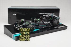 Mercedes AMG W14 E Performance Petronas #63 G. Russell Bahrain GP 2023 Minichamps 1:18 113230163 Resin – Bild 7 von 7