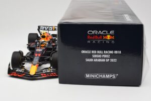 Oracle Red Bull Racing RB18 #11 S. Perez Saudi Arabian GP 2022 Minichamps 1:18 110220011 Metall – Bild 6 von 7