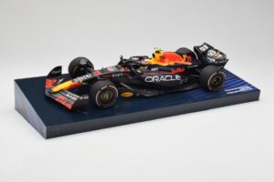 Red Bull Racing RB19 #11 S. Perez Winner Saudi Arabian GP 2023 Minichamps 1:18 113230111 Metall – Bild 2 von 6