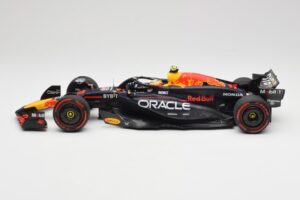 Red Bull Racing RB20 #11 S. Perez Bahrain GP 2024 Minichamps 1:18 110240111 Metall – Bild 3 von 7