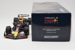 Red Bull Racing RB20 #11 S. Perez Bahrain GP 2024 Minichamps 1:18 110240111 Metall – Bild 6 von 7