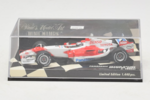 Toyota TF106 Panasonic #12 J. Trulli Panasonic Toyota Racing Showcar 2006 Minichamps 1:43 400060078 Metall – Bild 4 von 5