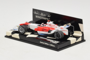 Toyota TF108 #9 J. Trulli Panasonic Toyota Racing Showcar F1 2008 Minichamps 1:43 400080081 Metall – Bild 3 von 5