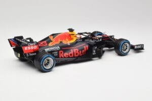 Red Bull Racing Honda RB16B #33 M. Verstappen Turkish GP 2nd Place 2021 Minichamps 1:18 110211633 Metall – Bild 2 von 7