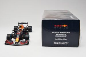 Red Bull Racing Honda RB16B #33 M. Verstappen Belgian GP Winner 2021 Minichamps 1:18 110211333 Resin – Bild 6 von 7