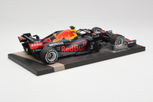 Red Bull Racing RB16B #33 M. Verstappen Monaco GP Winner 2021 Minichamps 1:18 113210533-R1 Resin – Bild 3 von 6