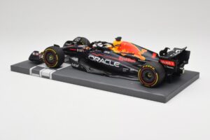Oracle Red Bull Racing RB18 #33 M. Verstappen Mexican GP 2022 Minichamps 1:18 113222001 Resin – Bild 5 von 7