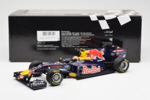 Red Bull Racing RB7 #2 M. Webber Showcar F1 2011 Minichamps 1:18 110110072 Metall – Bild 6 von 6
