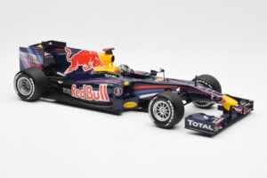 Red Bull Racing Renault RB5 #5 S. Vettel Showcar 2010 Minichamps 1:18 153100175 Metall – Bild 4 von 6