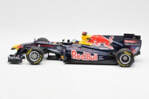 Red Bull Racing Renault RB6 #5 S. Vettel F1 World Champion 2010 Minichamps 1:18 110100005 Metall – Bild 3 von 6
