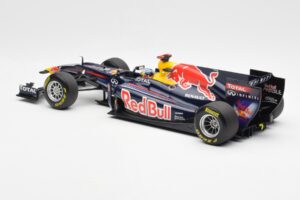 Red Bull Racing Renault RB6 #5 S. Vettel F1 World Champion 2010 Minichamps 1:18 110100005 Metall – Bild 5 von 6