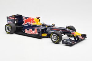 Red Bull Racing Renault RB6 #5 S. Vettel F1 World Champion Showcar 2010 Minichamps 1:18 150100075 Metall – Bild 4 von 6