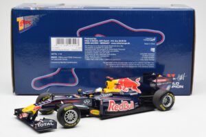 Red Bull Racing Renault RB6 #5 S. Vettel F1 World Champion Showcar 2010 Minichamps 1:18 150100075 Metall – Bild 6 von 6