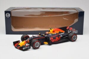 Red Bull Racing RB13 Tag Heuer #33 M. Verstappen Australian GP 2017 Minichamps 1:18 110170033 Resin – Bild 7 von 7