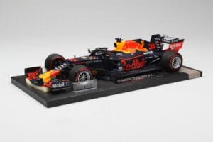 Red Bull RB15 #33 M. Verstappen Brazil GP Winner 2019 Minichamps 1:18 113191933 Metall – Bild 2 von 7