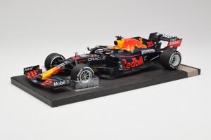 Red Bull RB16B #33 M. Verstappen Dutch GP Winner 2021 Minichamps 1:18 113212533 Metall – Bild 2 von 7