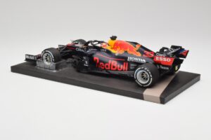 Red Bull RB16B #33 M. Verstappen Dutch GP Winner 2021 Minichamps 1:18 113212533 Metall – Bild 5 von 7