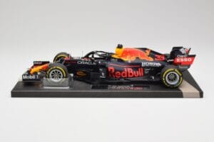 Red Bull RB16B #33 M. Verstappen France GP Winner 2021 Minichamps 1:18 113210833 Metall