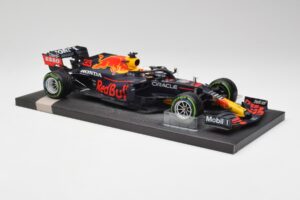 Red Bull RB16B #33 M. Verstappen Emilia Romagna GP Winner 2021 Minichamps 1:18 113210233T Metall – Bild 4 von 6