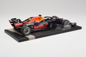 Red Bull RB16B #33 M. Verstappen Styrian & Austrian GP Winner 2021 Minichamps 1:18 113210933 Metall – Bild 3 von 6