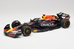 Red Bull RB18 #1 M. Verstappen France GP Winner 2022 Minichamps 1:18 110221201 Metall