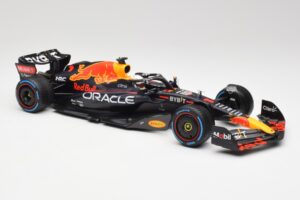 Red Bull RB18 #1 M. Verstappen Monaco GP 3rd Wet 2022 Minichamps 1:18 110220701 Metall – Bild 4 von 7