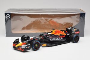 Red Bull RB18 #1 M. Verstappen Monaco GP 3rd Wet 2022 Minichamps 1:18 110220701 Metall – Bild 6 von 7