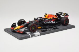 Red Bull RB18 Oracle #1 M. Verstappen Dutch GP 2022 Winner Minichamps 1:18 113221501 Resin – Bild 2 von 7
