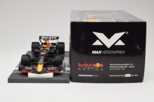 Red Bull RB18 #1 M. Verstappen Emilia Romagna GP 2022 Winner Minichamps 1:18 113220401 Resin – Bild 6 von 7