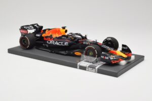 Red Bull RB18 #1 M. Verstappen Miami GP 2022 Winner Minichamps 1:18 113220301 Resin – Bild 4 von 7