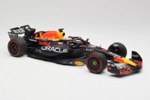 Red Bull RB19 #1 M. Verstappen Qatar Sprint Race 2nd WC 2023 Minichamps 1:18 110231801 Metall – Bild 4 von 6