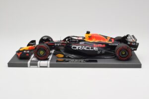 Red Bull RB19 Oracle #1 M. Verstappen Australian GP 2023 Winner Minichamps 1:18 113230301 Resin