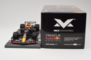 Red Bull RB19 Oracle #1 M. Verstappen Australian GP 2023 Winner Minichamps 1:18 113230301 Resin – Bild 6 von 7