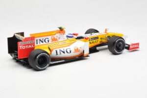 Renault F1 Team R29 #10 R. Grosjean F1 2009 Minichamps 1:18 150090108 Metall – Bild 2 von 6